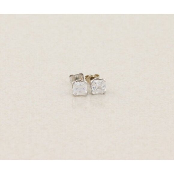 14k White Gold Cubic Zirconia Stud Earrings Princess Cut - Picture 2 of 8